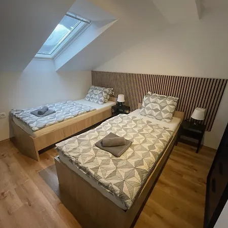 Azimut Hisa Apartment Tolmin