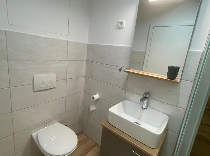 Azimut Hisa * 托尔明