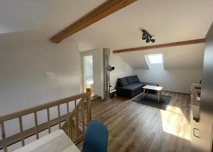 Azimut Hisa 公寓 托尔明