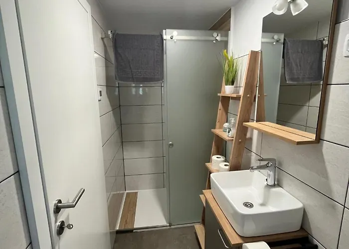 Azimut Hisa 托尔明