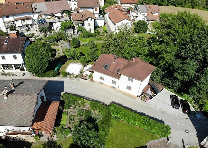 Azimut Hisa 托尔明